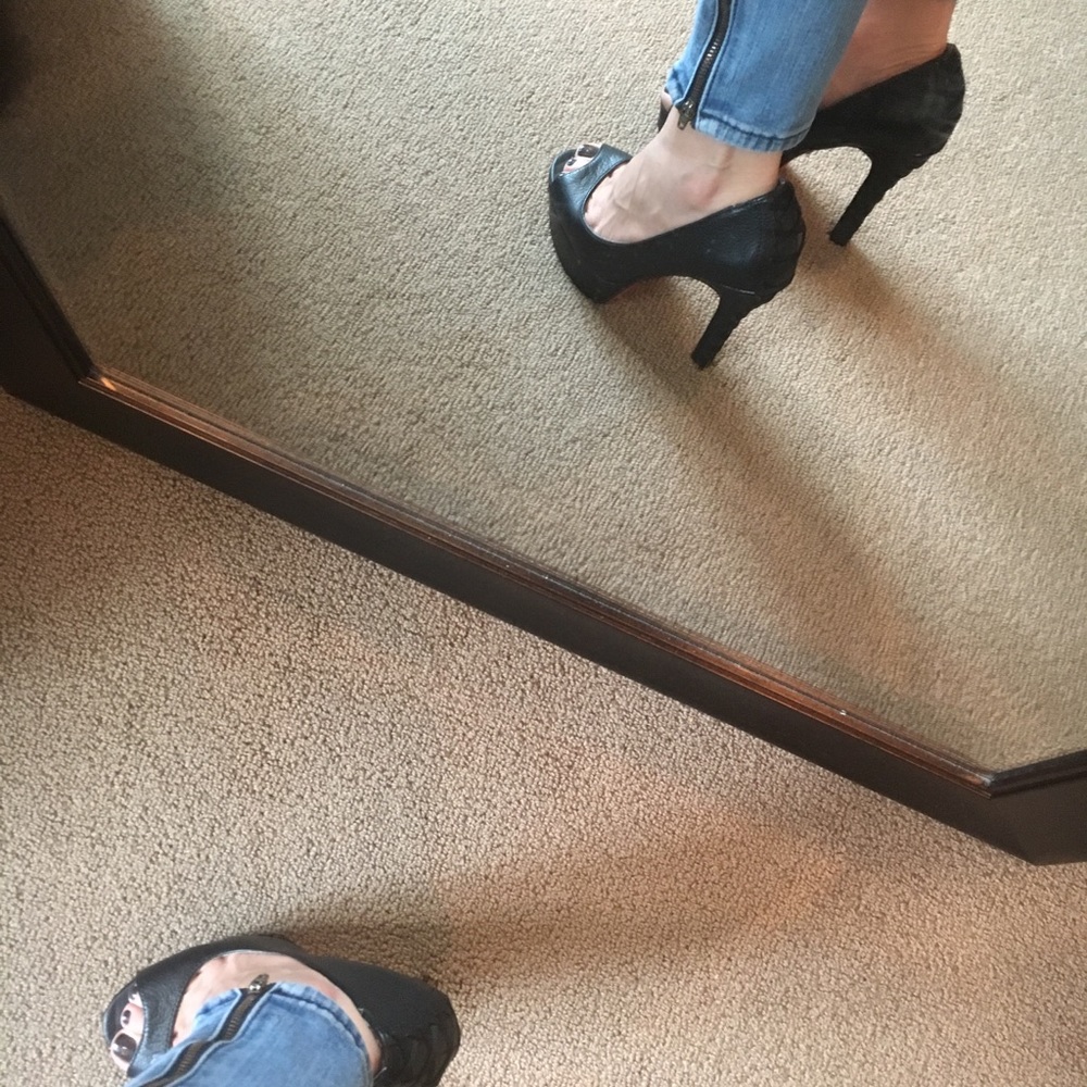 Betsey Johnson Shoes - Picture 8 of 8